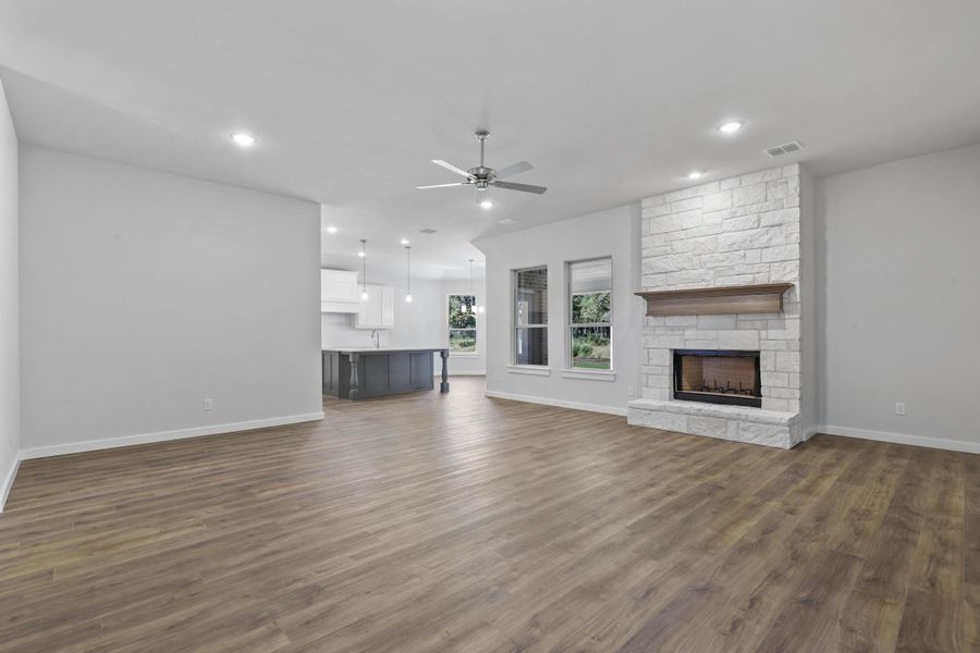 Representative unfurnished interior of a home built from the McKinley V by Cheldan Homes in Arbor Oaks, Boyd (Image 62).