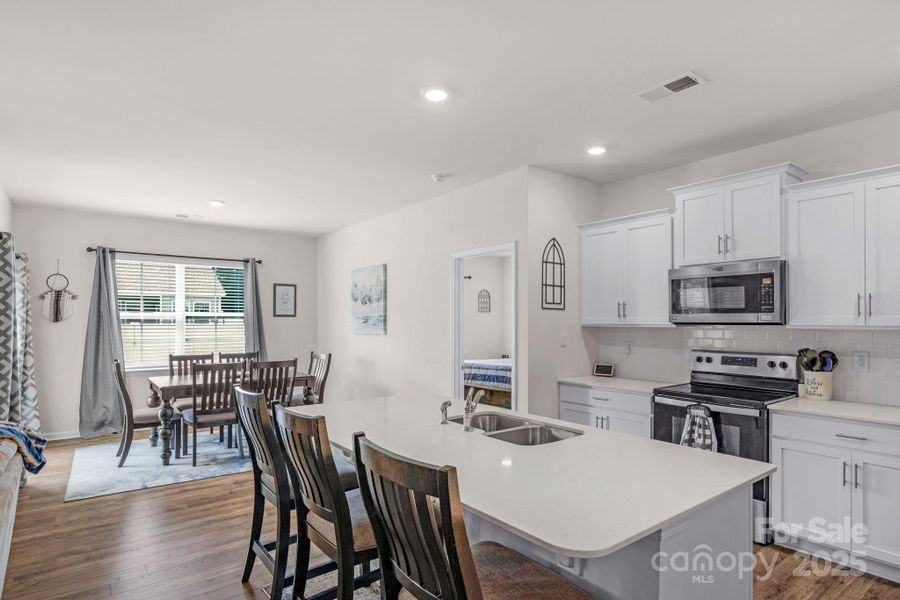 Spacious Island Spacious Island