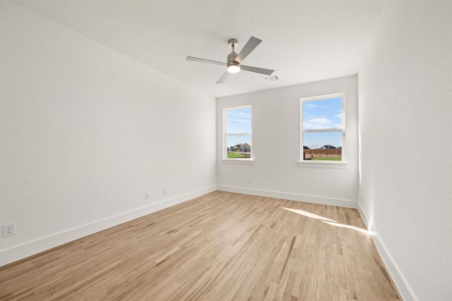 Spacious, unfurnished interior of a new home in Settlers Glen, New Fairview (Image 32).