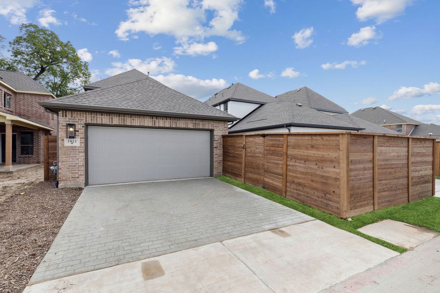 Representative exterior details of a home built from the The Bayner by David Weekley Homes in Solterra - Cottage Series, Mesquite (Image 4). Representative exterior details of a home built from the The Bayner by David Weekley Homes in Solterra - Cottage Series, Mesquite (Image 4).