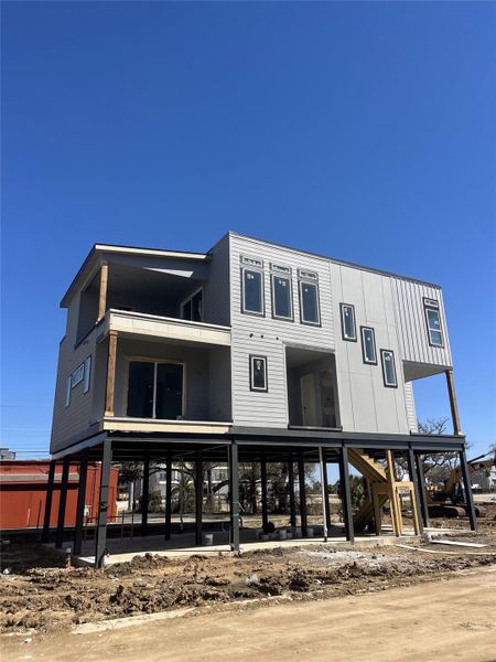 In-progress construction of a new home in Lago Pointe, Seabrook, TX (Image 13).