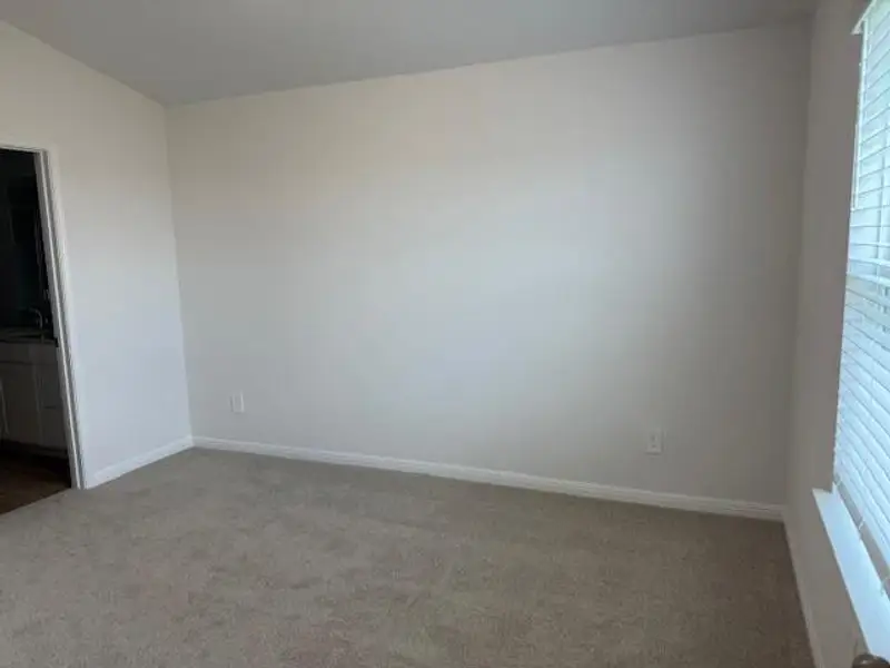 Spacious, unfurnished interior of a new home in Eastern Wells, Jarrell (Image 6).