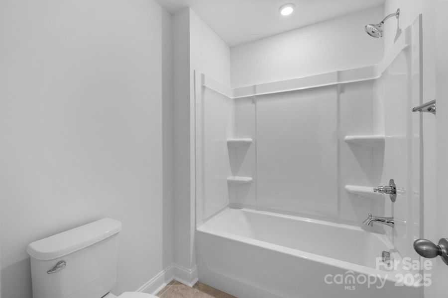 Furnished interior view inside a new home in Lakeside Glen, York (Image 7). Furnished interior view inside a new home in Lakeside Glen, York (Image 7).