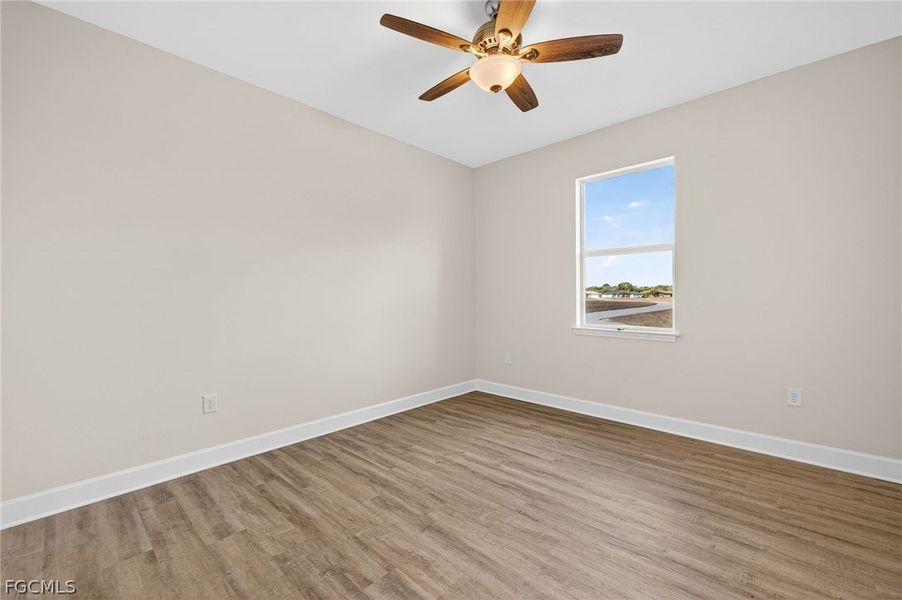 Spacious, unfurnished interior of a new home in Cape Coral, Cape Coral (Image 22).