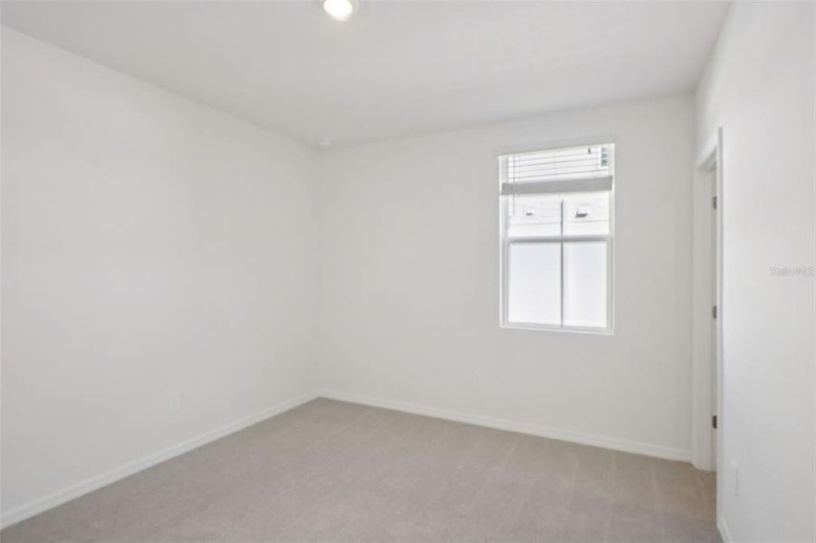 Spacious, unfurnished interior of a new home in Leyland Preserve - Classic Series, Brooksville (Image 29).