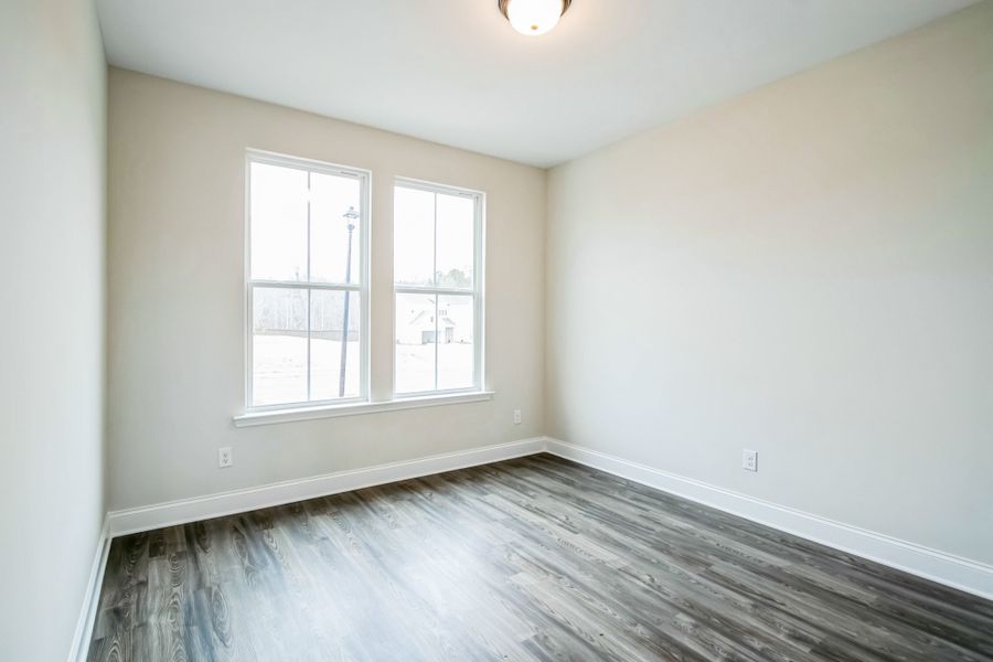 Representative unfurnished interior of a home built from the Warren by UnionMain Homes in Austin Springs, Bethlehem (Image 24).