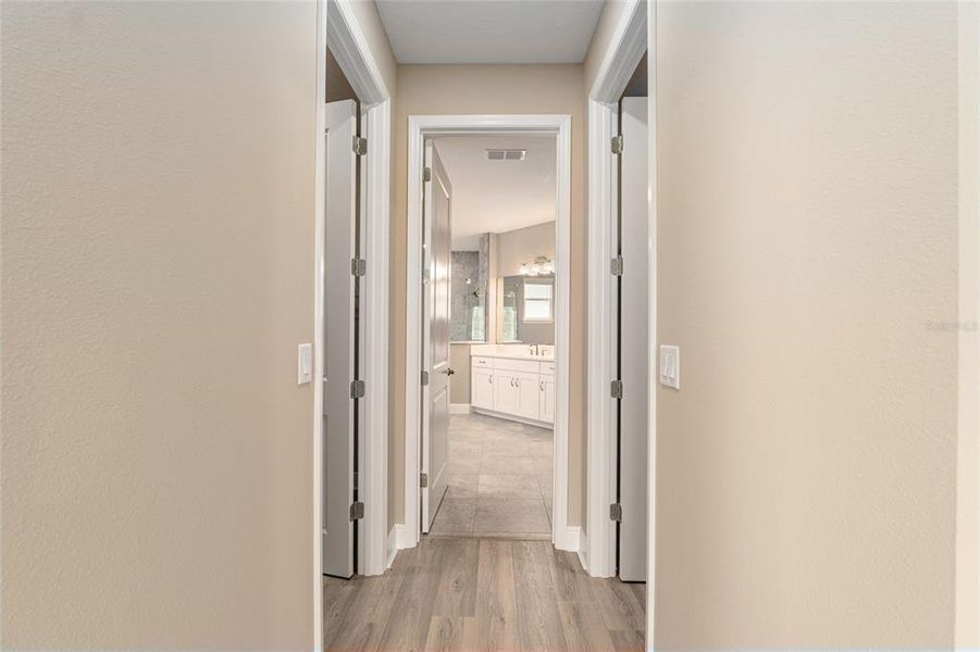 Spacious, unfurnished interior of a new home in , Ocala (Image 51).