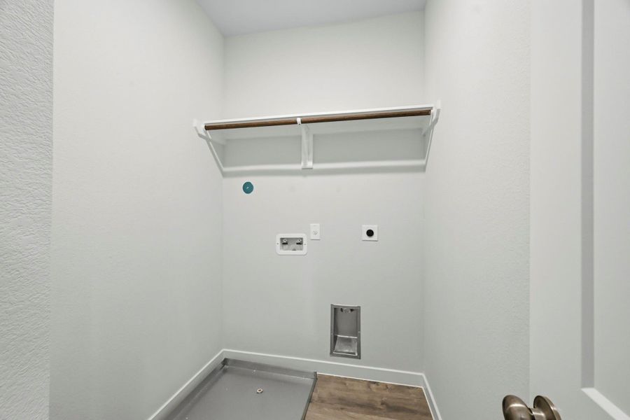 Spacious, unfurnished interior of a new home in Park Hill Villas, Stafford (Image 16).
