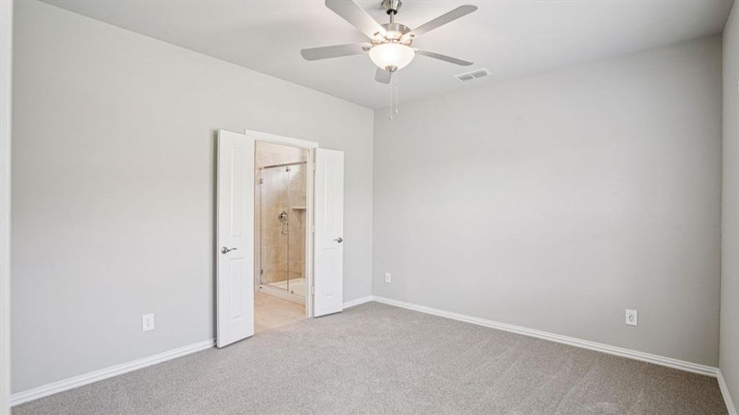 Photo is not of the actual home, but is an inspirational photo of builder’s model home and may depict options, furnishings, and/or decorator features that are not included.