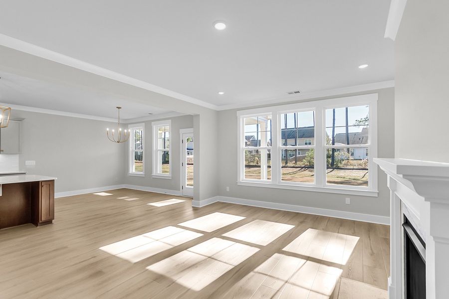 Spacious, unfurnished interior of a new home in Lochton, Summerville (Image 23).