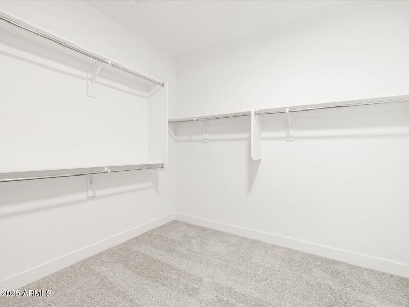 Walk-in Closet Walk-in Closet