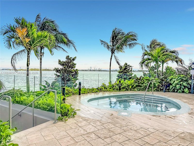 Community amenities in , Miami (Image 46).