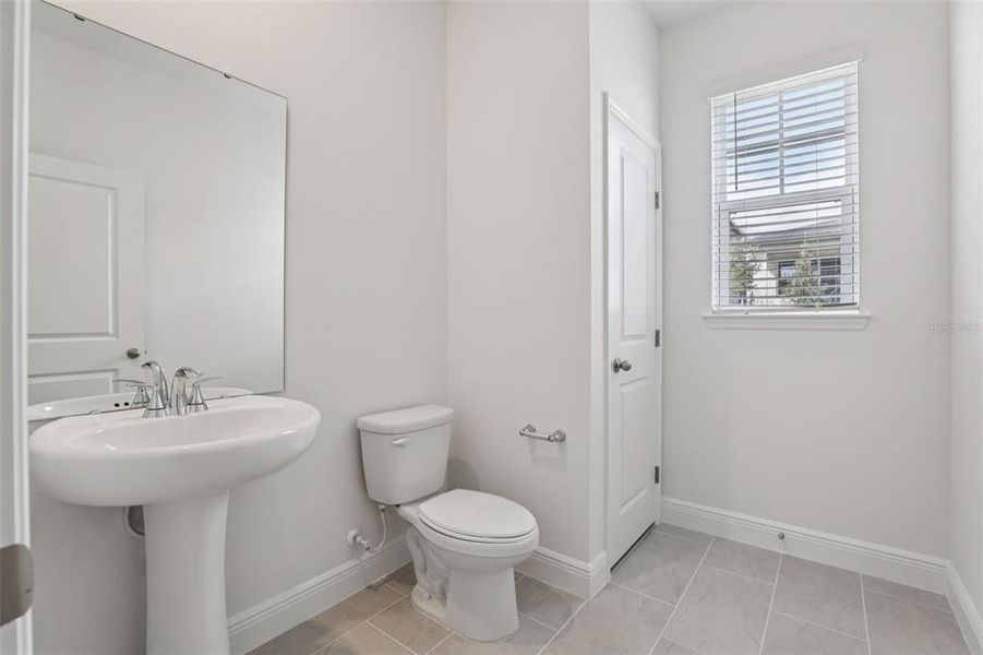 Furnished interior view inside a new home in Cyrene at Minneola, Minneola (Image 17).