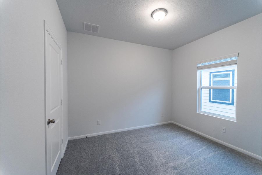 Spacious, unfurnished interior of a new home in Cool Water, Jarrell (Image 4).