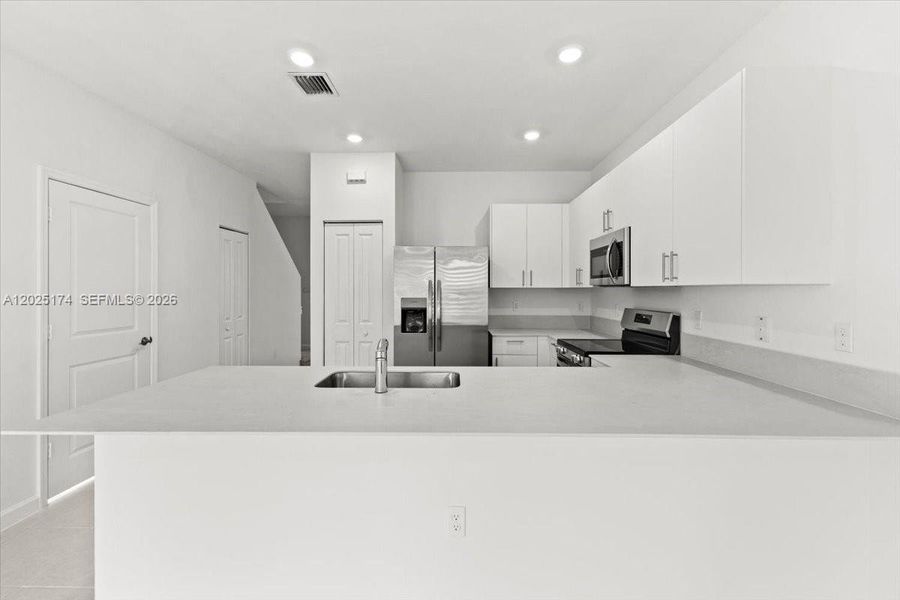 Furnished interior view inside a new home in , Homestead (Image 10).