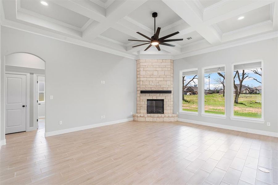 Spacious, unfurnished interior of a new home in Pecan Plantation, Granbury (Image 33). Spacious, unfurnished interior of a new home in Pecan Plantation, Granbury (Image 33).