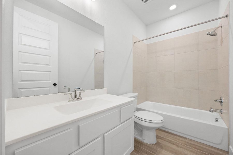 Furnished interior view inside a new home in Parmer Ranch - 40', Georgetown (Image 8). Furnished interior view inside a new home in Parmer Ranch - 40', Georgetown (Image 8).