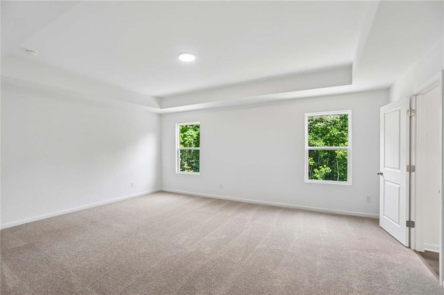 Spacious, unfurnished interior of a new home in The Pointe at Heron Bay, Locust Grove (Image 17).