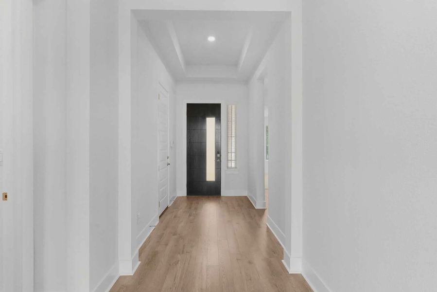Spacious, unfurnished interior of a new home in Berry Creek Highlands, Georgetown (Image 13).