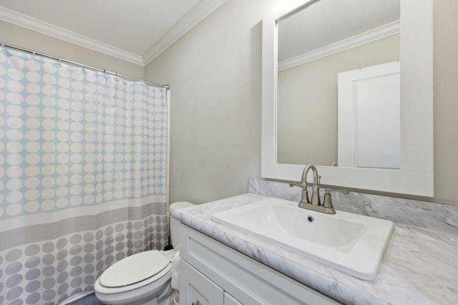 Image 27 of a home in .