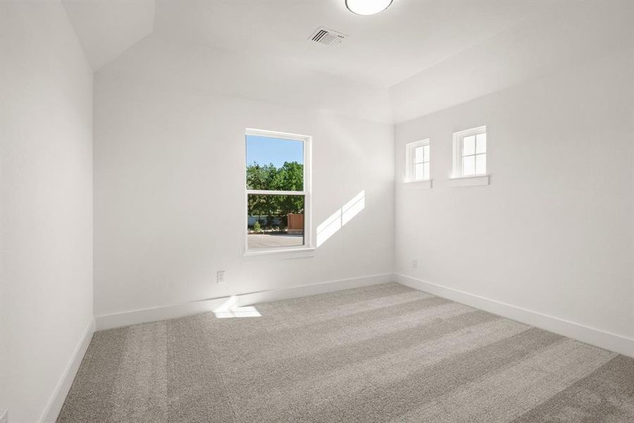 Spacious, unfurnished interior of a new home in The Resort on Eagle Mt. Lake, Fort Worth (Image 13). Spacious, unfurnished interior of a new home in The Resort on Eagle Mt. Lake, Fort Worth (Image 13).