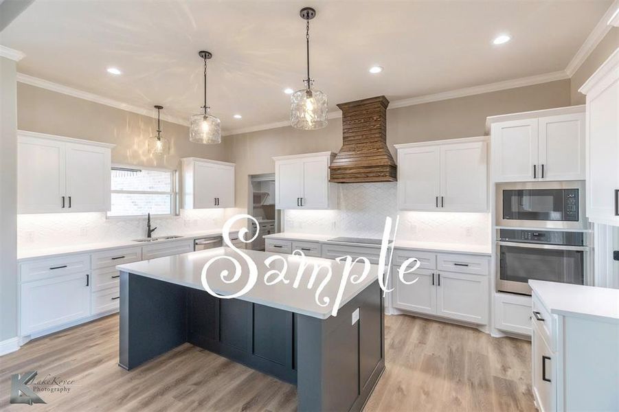 Furnished interior view inside a new home in , Abilene (Image 3).