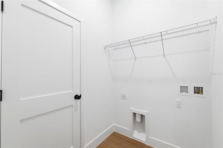 Spacious, unfurnished interior of a new home in , Ocala (Image 16).