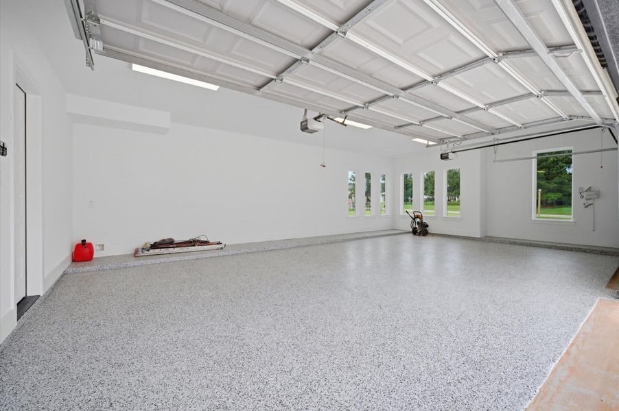 EPOXY GARGE FLOORS