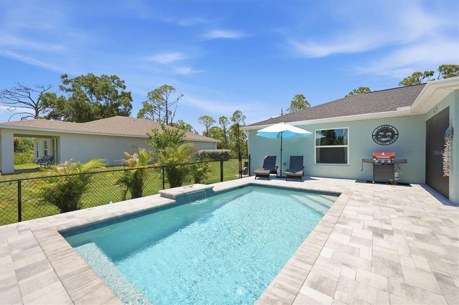 Exterior details and patio area of a home in , Port Charlotte (Image 25).