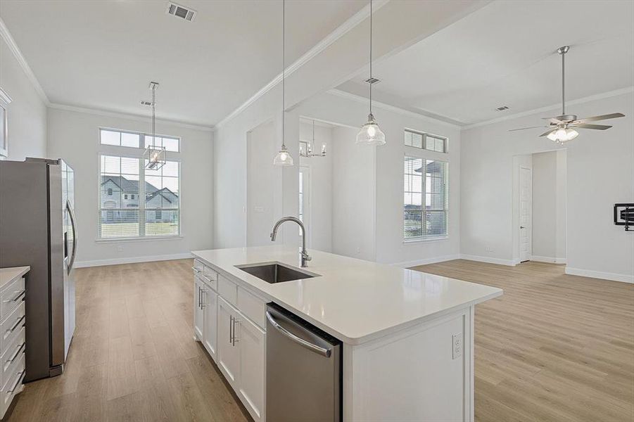 Furnished interior view inside a new home in Oak Creek Ranch, Midlothian (Image 8).