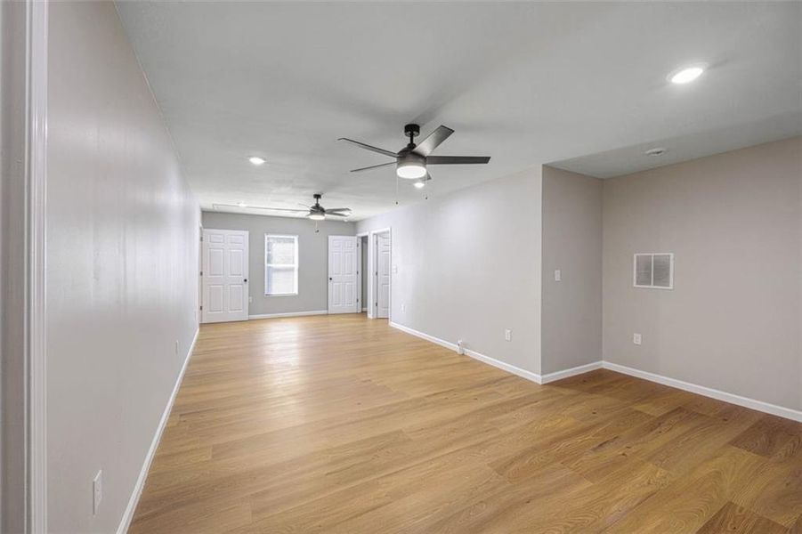 Spacious, unfurnished interior of a new home in , Stone Mountain (Image 30).
