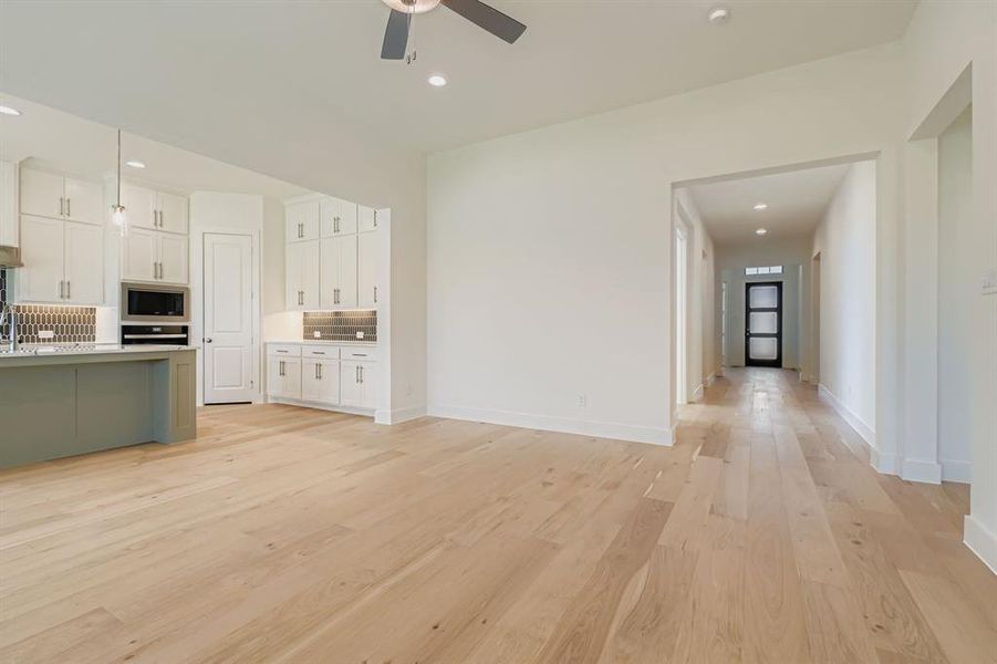 Image 23 of a home in Reunion 70s. Image 23 of a home in Reunion 70s.