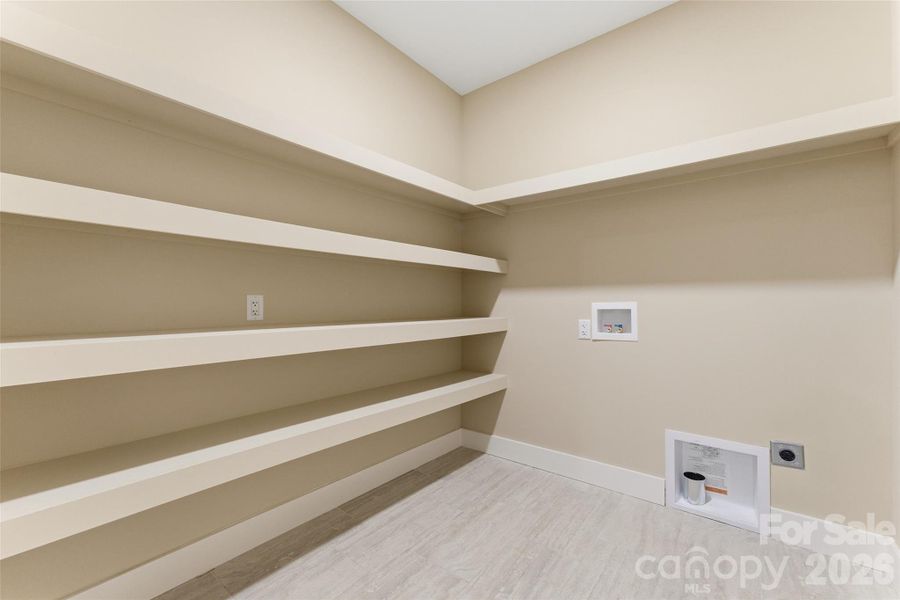Spacious, unfurnished interior of a new home in , Hendersonville (Image 25).
