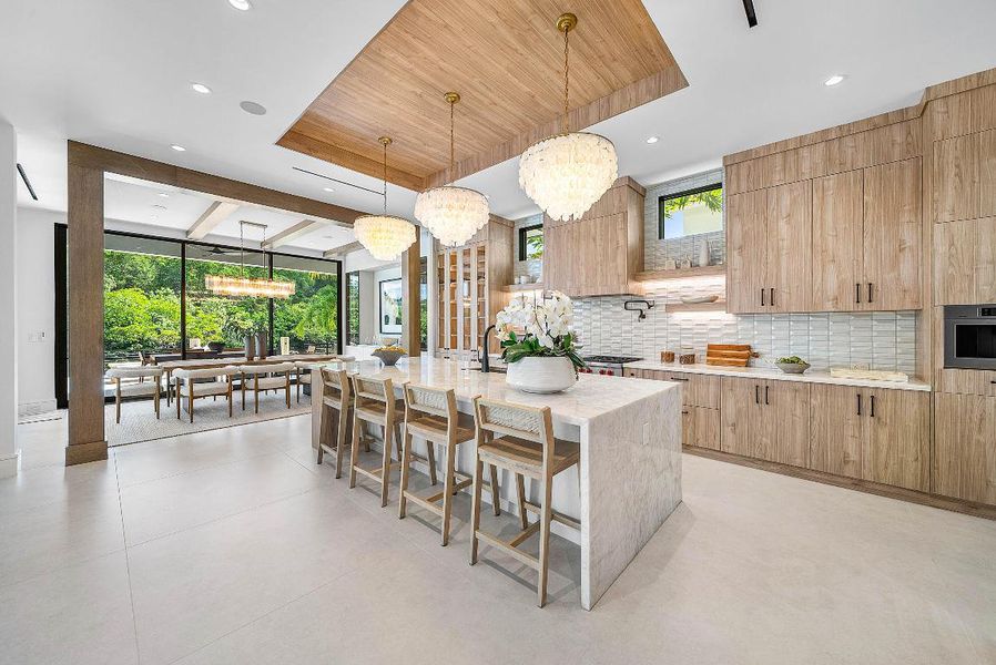 E4AAF3B1-072B-4A84-8339-3BB056CD8F48