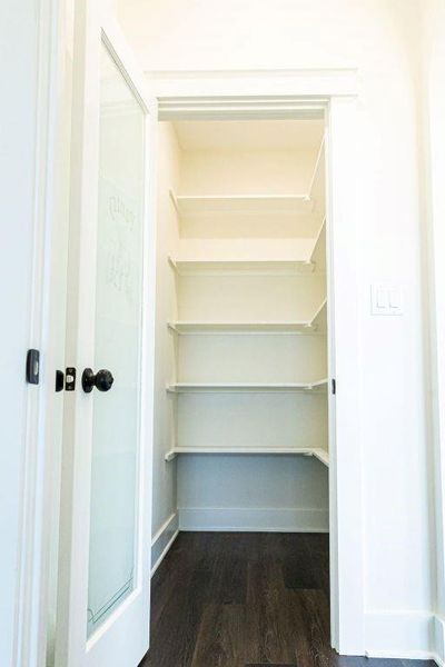 Spacious, unfurnished interior of a new home in , Henderson (Image 28).