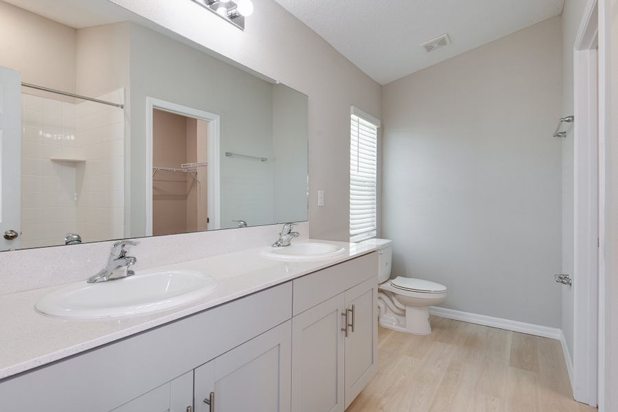 Furnished interior view inside a new home in Crosswinds, Haines City (Image 10).