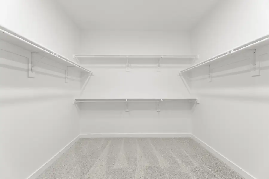 Spacious, unfurnished interior of a new home in Wildridge, Oak Point (Image 24).