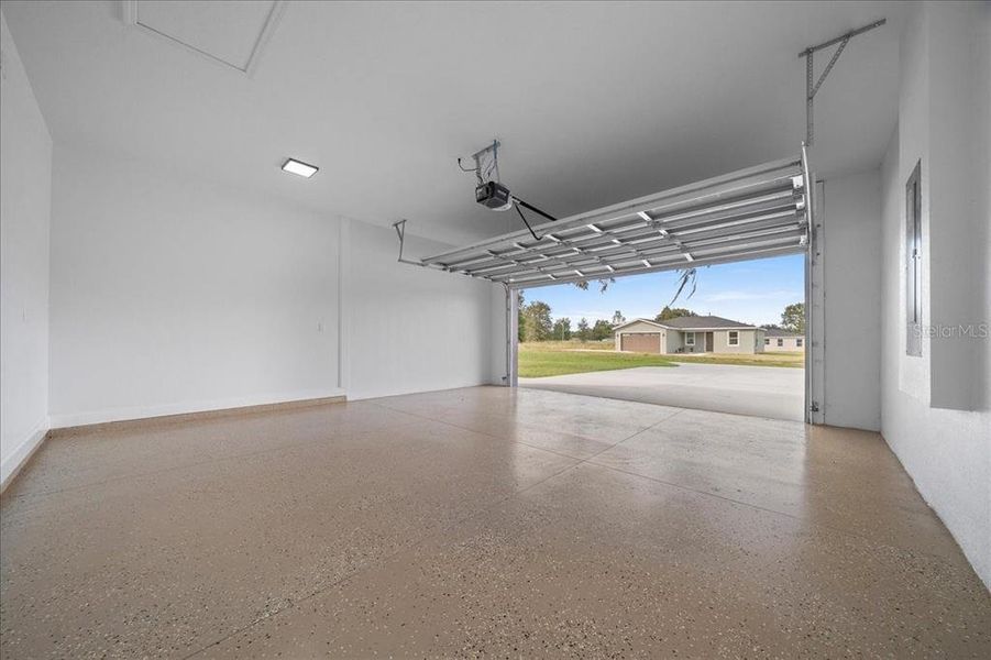 Spacious, unfurnished interior of a new home in , Dunnellon (Image 36). Spacious, unfurnished interior of a new home in , Dunnellon (Image 36).