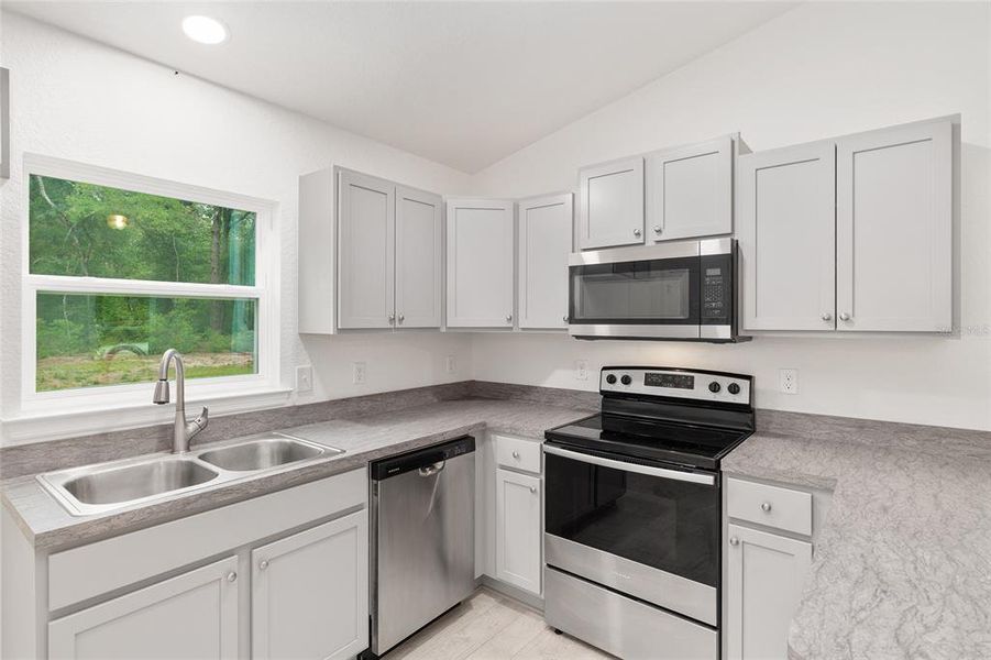 Furnished interior view inside a new home in , Ocala (Image 4).