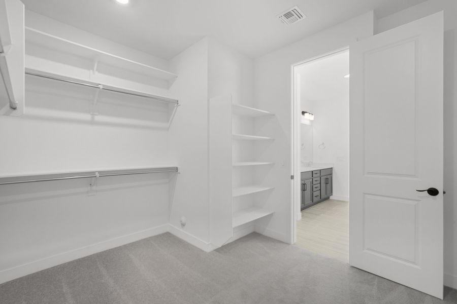 Spacious, unfurnished interior of a new home in Artisan at Asante, Surprise (Image 25).