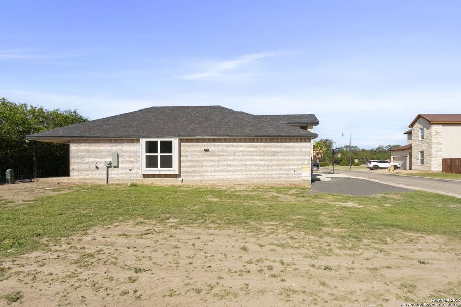 Exterior details and patio area of a home in , Uvalde (Image 3). Exterior details and patio area of a home in , Uvalde (Image 3).