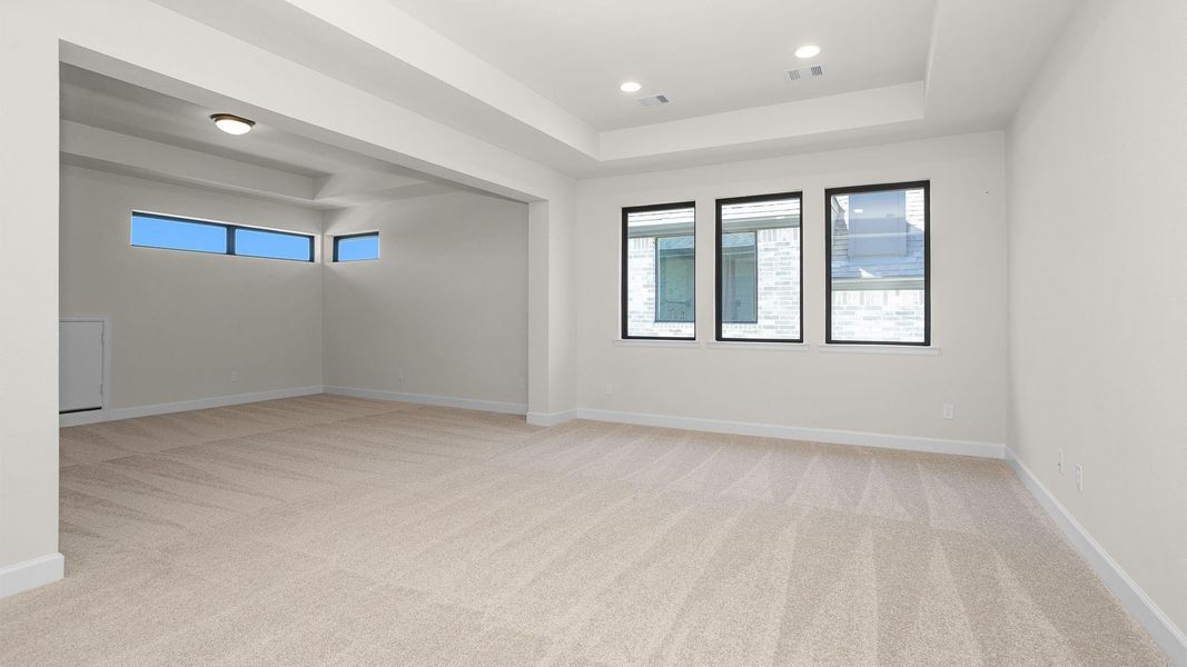 Spacious, unfurnished interior of a new home in Grange, Katy (Image 23).