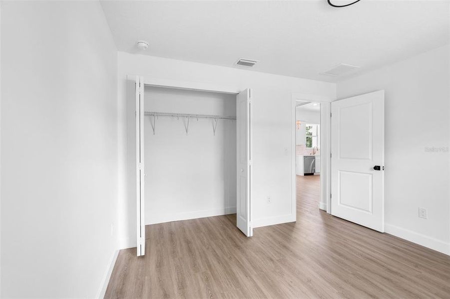 Spacious, unfurnished interior of a new home in , Port Charlotte (Image 33).