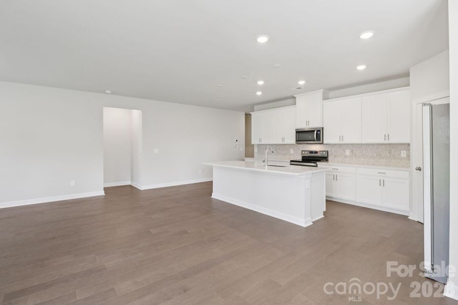 Photo is not of the actual home, but is an inspirational photo of builder’s model home and may depict options, furnishings, and/or decorator features that are not included