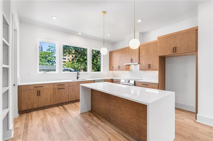 Furnished interior view inside a new home in , Atlanta (Image 15).