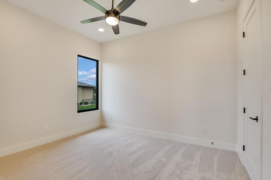 Spacious, unfurnished interior of a new home in Lakecliff on Lake Travis, Spicewood (Image 21).