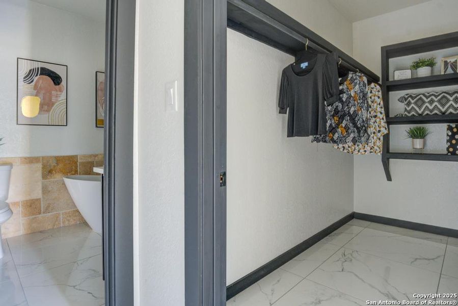Furnished interior view inside a new home in , Natalia (Image 11).