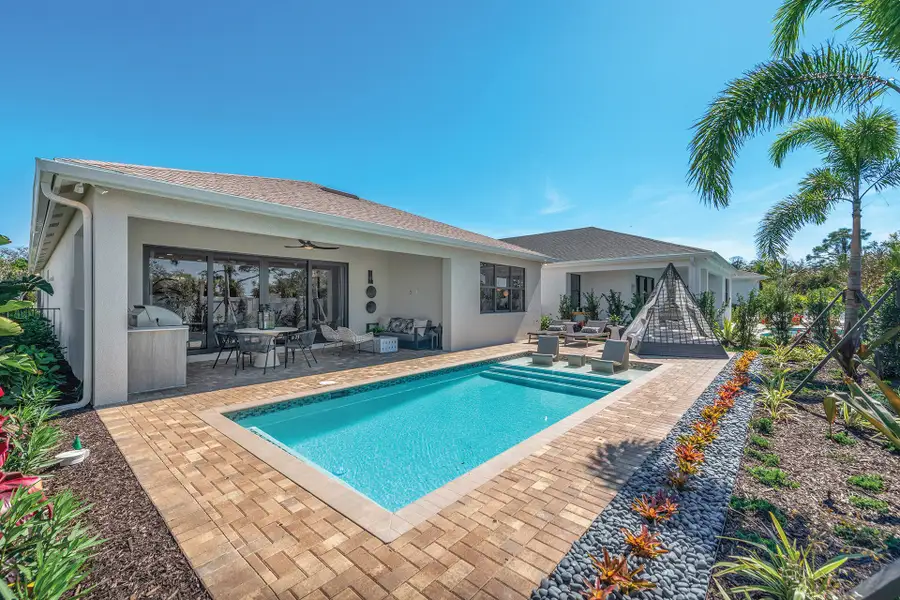 Representative exterior details of a home built from the Grenada by GL Homes in Valencia Harbor (55+), Fort Myers (Image 3).