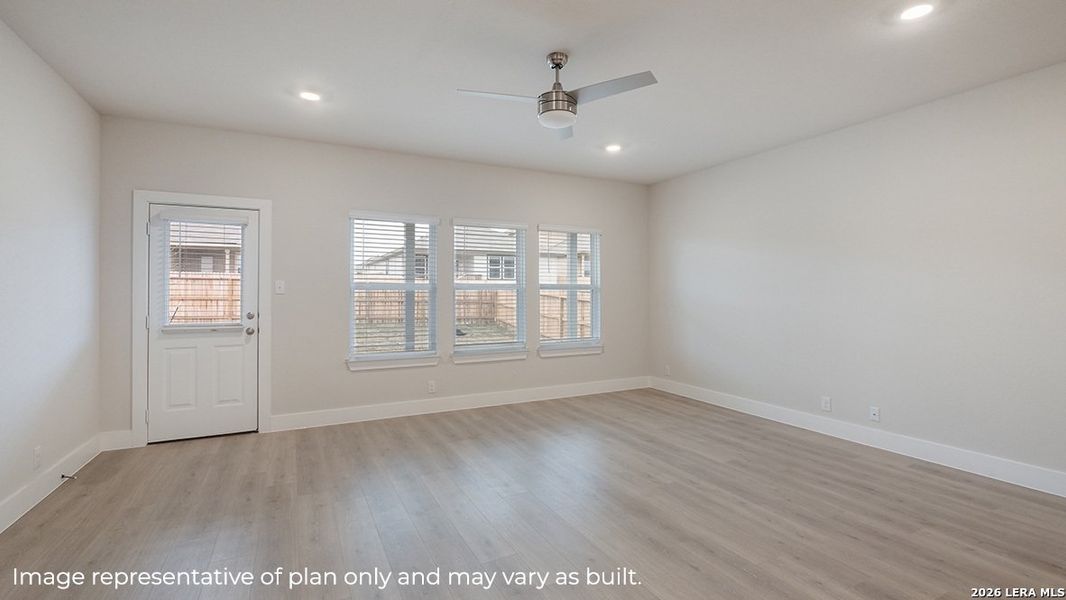 Spacious, unfurnished interior of a new home in Brookstone Creek, San Antonio (Image 17).