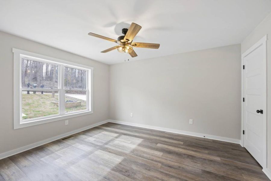 Spacious, unfurnished interior of a new home in , Lavonia (Image 30).